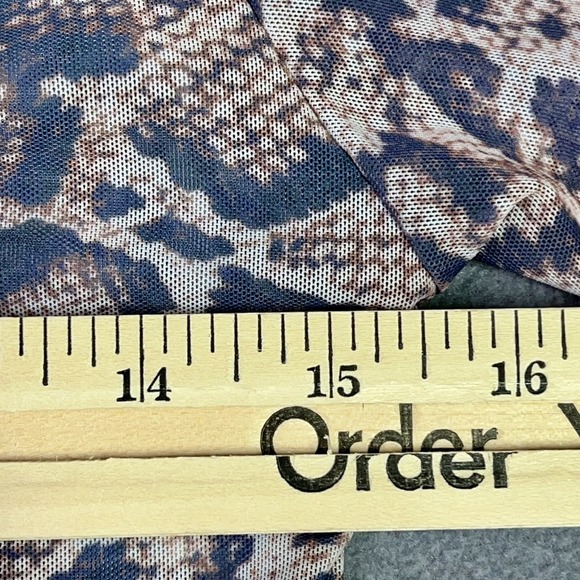 LNA Top Womens Large Snakeskin Mesh Mock Neck Short Sleeve Snake Print Fitted - Picture 7 of 8